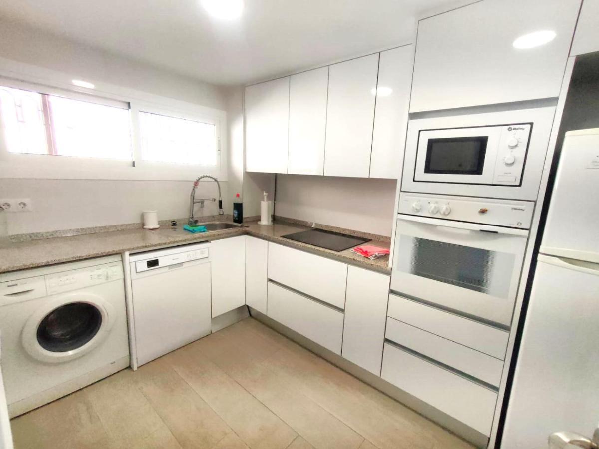 Very Lightful Apartment. Incredible Sea Views. Big Terrace, Swimming Pool. Ac. Very Close To Alicante City Center. المظهر الخارجي الصورة