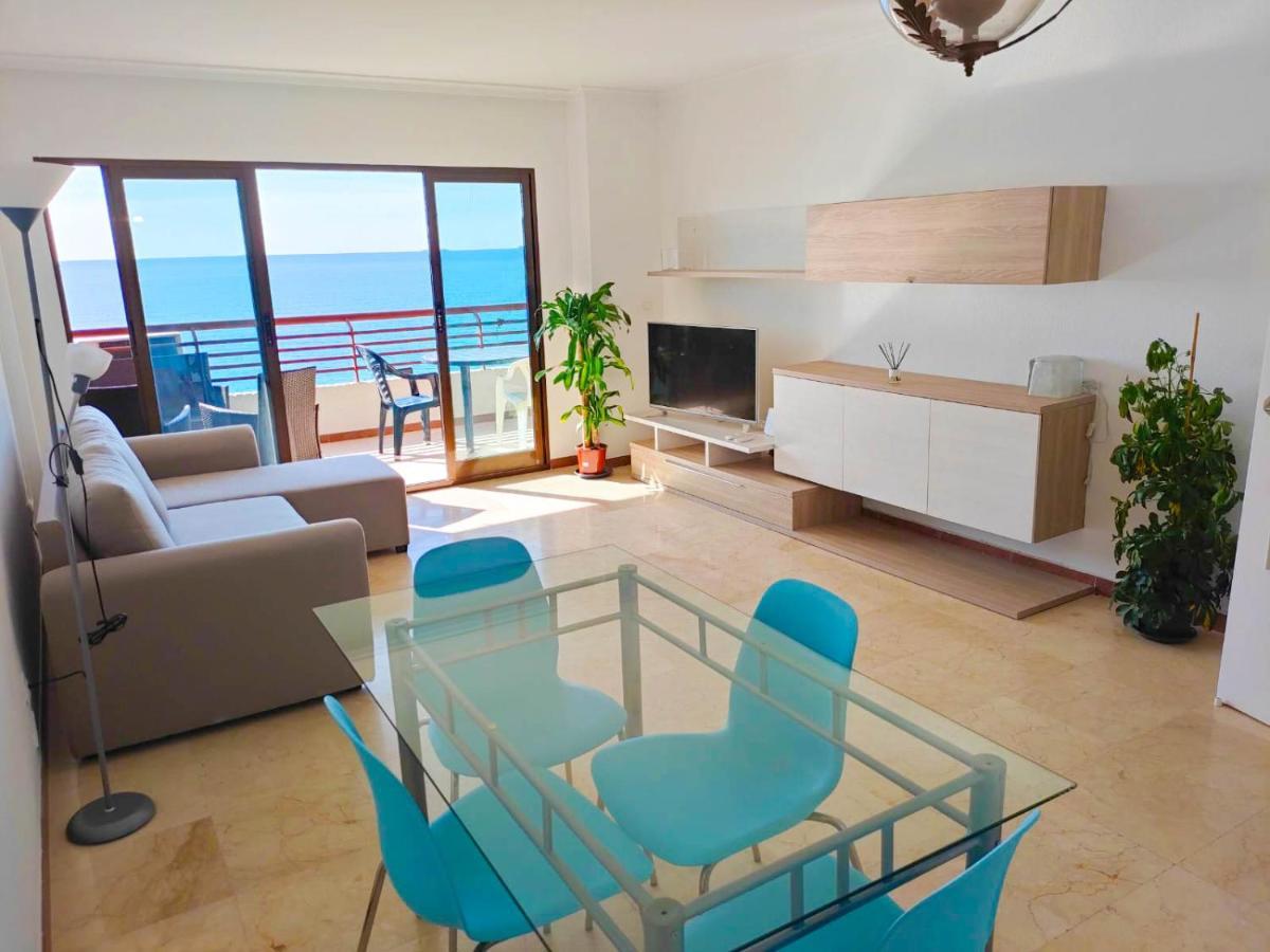 Very Lightful Apartment. Incredible Sea Views. Big Terrace, Swimming Pool. Ac. Very Close To Alicante City Center. المظهر الخارجي الصورة
